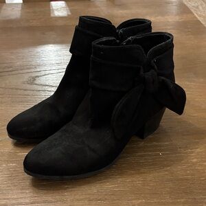 Old Navy Black Ankle Booties with Bow